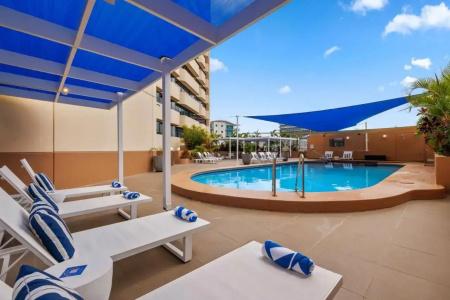 Hilton - 29