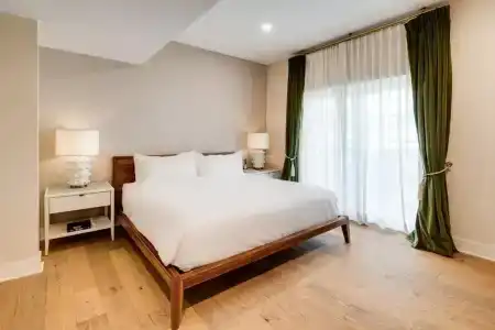 The Savoy & Beach Club - 23