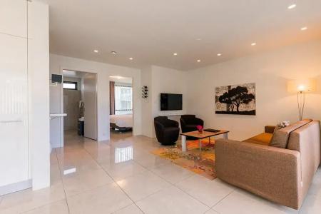 Black Pearl Apartment - 36