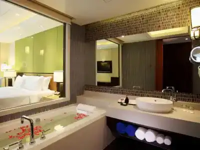 Graceland Khaolak Beach Resort- Sha Extra Plus - 11