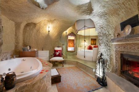 Elysion Cave Suites - 87