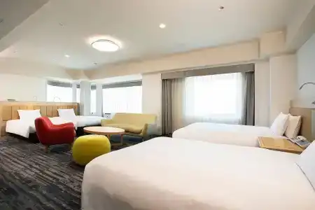 Nikko Kansai Airport - 3 mins walk to the airport - 48