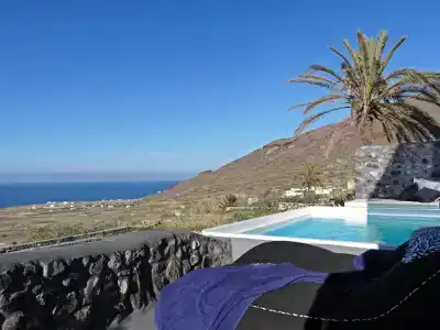 Elysian Santorini - 70