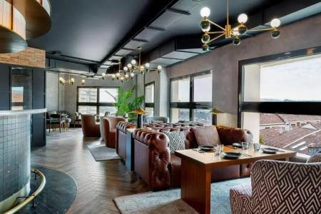 Paseo del Arte, a member of Radisson Individuals - 21