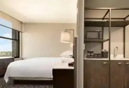 Embassy Suites By Hilton Minneapolis Downtown - 38