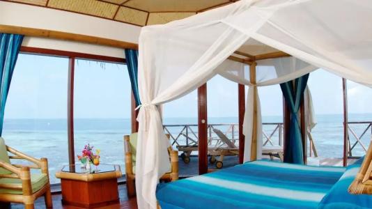 Thulhagiri Island Resort & Spa - 10
