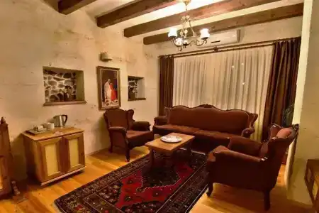 Harman Cave - 150