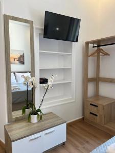 Douskos Guesthouse - 26