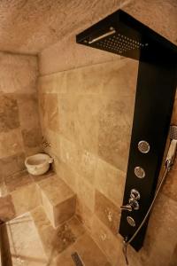 Elite Cave Suites - 90