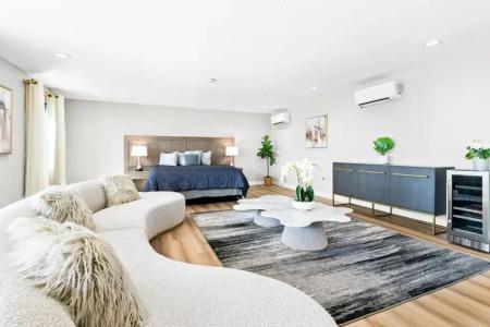 Serene Vegas Boutique - 34
