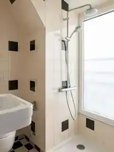 le 18 Paris - 9
