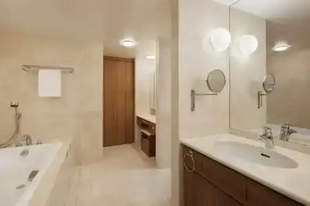 Sheraton Grande Tokyo Bay - 122