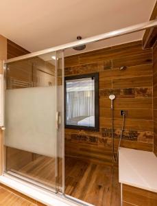 Riva's Moda - 22
