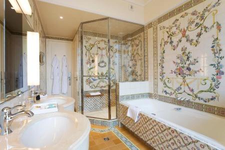 Hôtel Raphael - 125