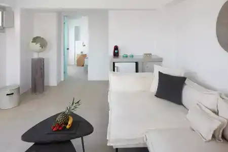 Elysian Santorini - 67