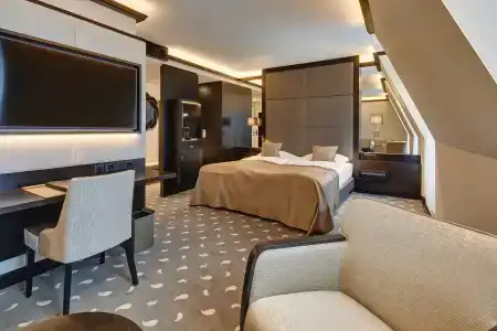 Monopol Luzern - 74