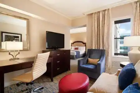 Capital Hilton - 103