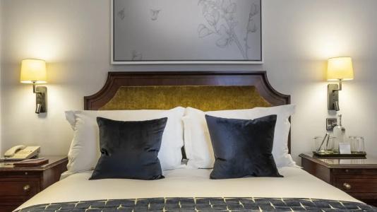 Sloane Place - 53