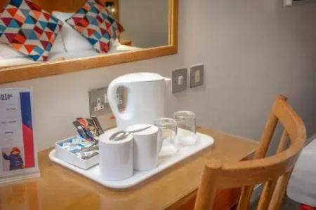 Queensway, Sure Collection by Best Western - 47