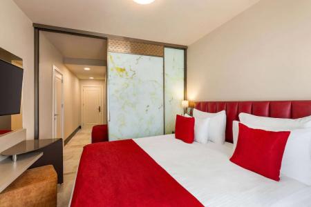 Ramada by Wyndham Istanbul Pera - 61