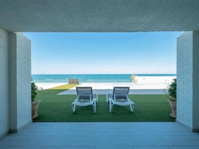 Ons Oceanfront - 82