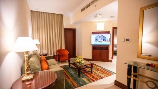 Pearl City Suites - 70