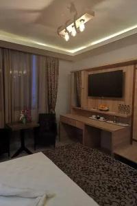 Beyond Otel - 26