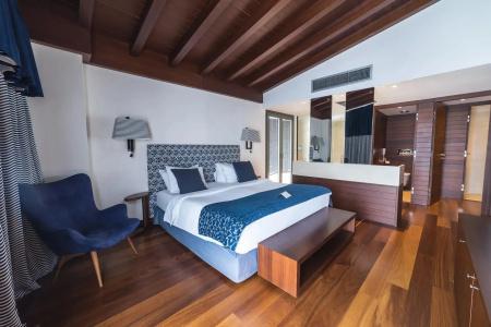 Horizon Blu Boutique - 44
