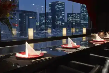 Marunouchi - 18