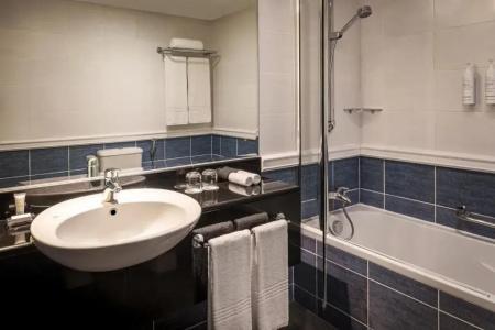 Dubai Marriott Harbour And Suites - 13