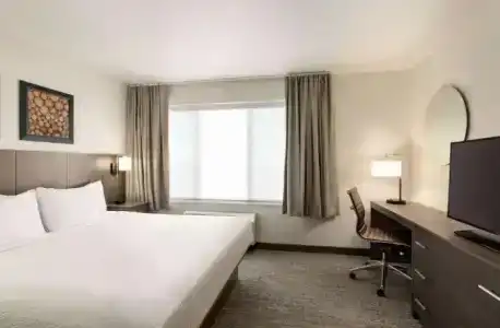 Days Inn & Suites by Wyndham - 22
