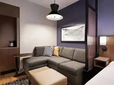 Hyatt Place Orlando Airport - 35