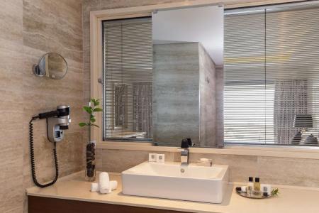 Boutique 5 & Spa - Adults Only - 36