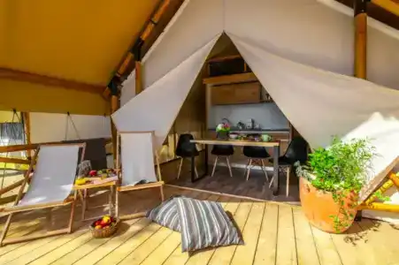 Arena One 99 Glamping - 44