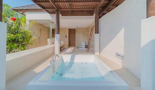 Hideaway Beach Resort & Spa - 37