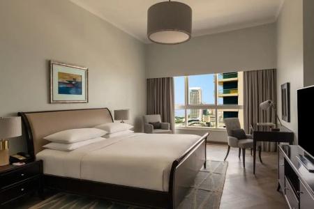 Dubai Marriott Harbour And Suites - 39
