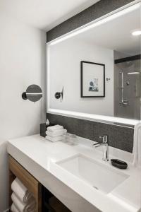 Sheraton Downtown - 17