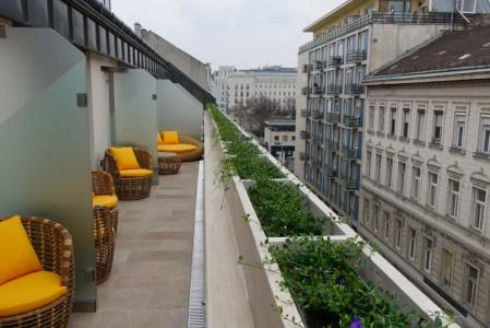Aria Budapest by Library Collection - 80