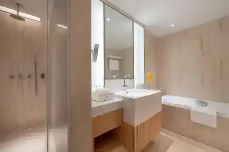 Crowne Plaza - Shenzhen Futian, An Ihg - 14