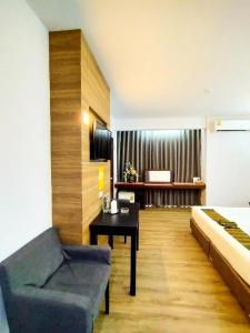 Mayflower Grande - 28
