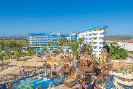 Crystal Admiral Resort Suites & Spa - Ultimate All Inclusive - 0