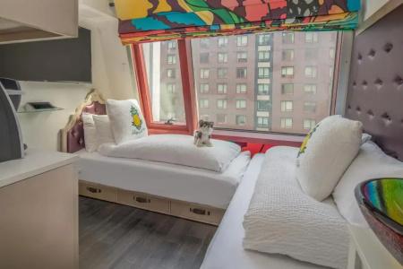 Staypineapple, An Artful, Midtown New York - 6