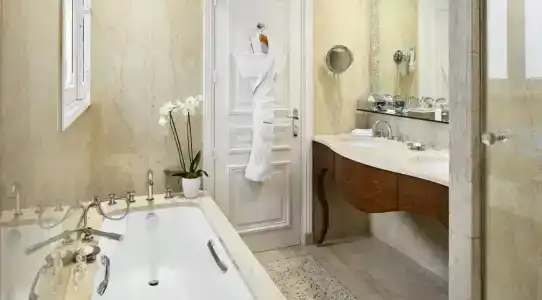 Hôtel Plaza Athénée - Dorchester Collection - 58