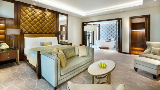 The Ritz-Carlton - 104