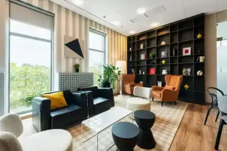 Holiday Inn Express Warsaw Airport, An Ihg - 10