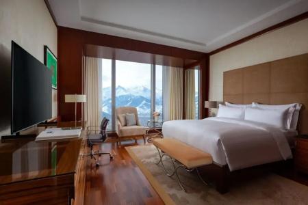 Ritz-Carlton - 36
