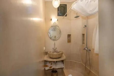 Riad Le j - 32