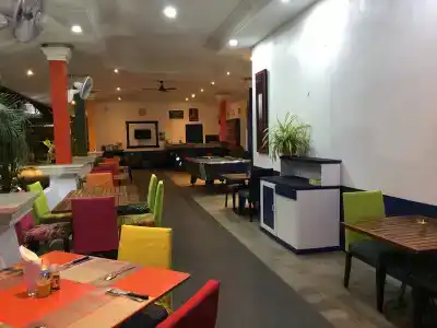 Tropical Palm Resort - 9