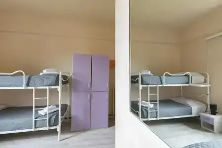 Hostel 7 Santi - 0