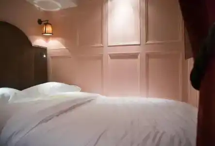 Mimi's Soho - 101